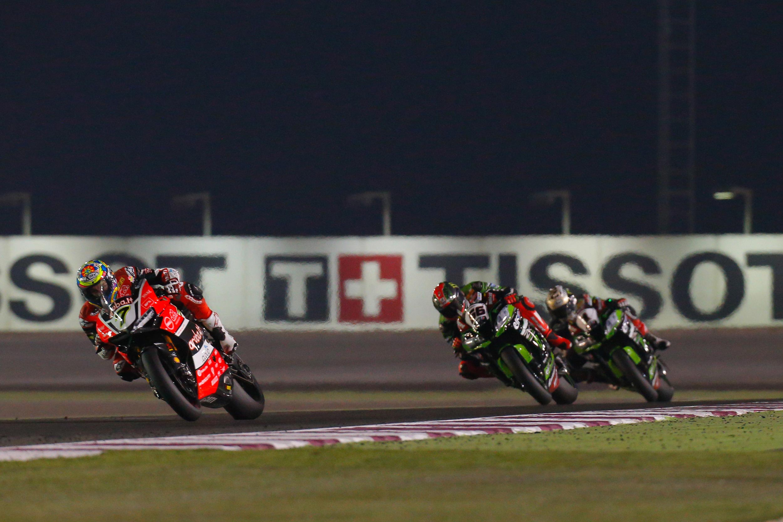 chaz-davies-tomy-sykes-jonathan-rea-qatar-world-superbike-2016.jpg