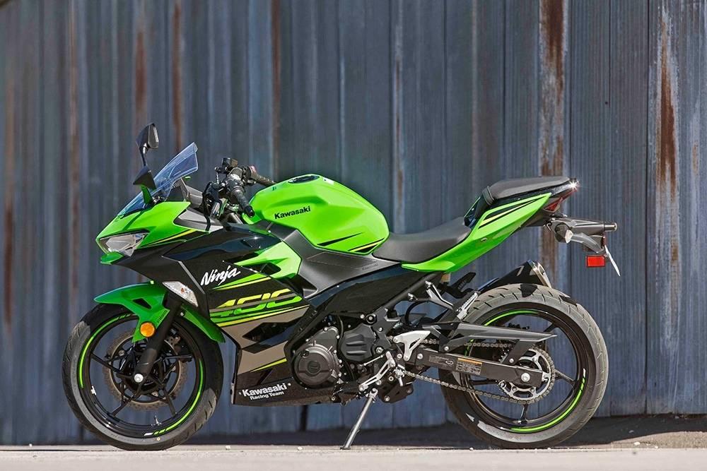 2018 kawasaki ninja 400 left